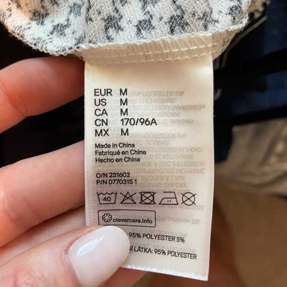 Blouse - Picture 6 of 6